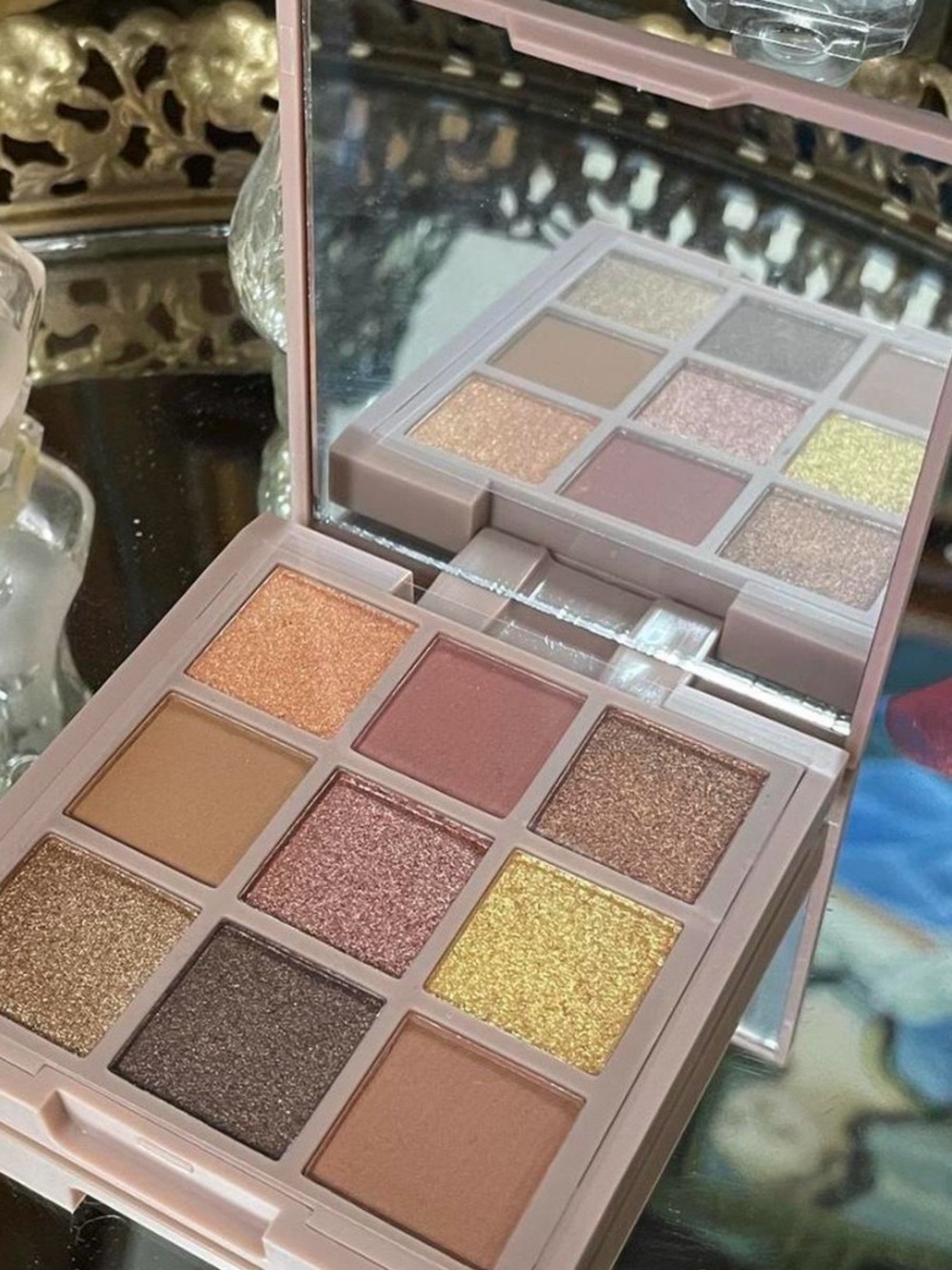 Ciate London Neutral & Warm Shimmer 9-Color Eyeshadow Palette - Pink Case